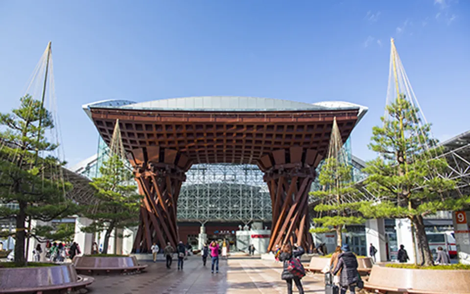 金沢駅・鼓門