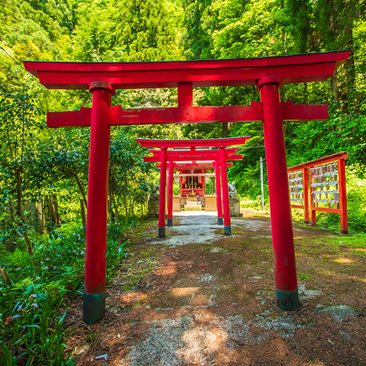 湯涌稲荷神社