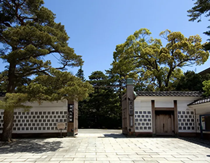 成巽閣